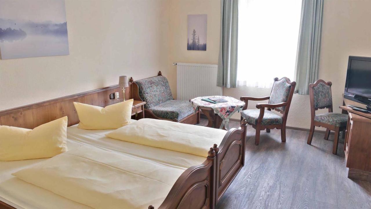 Hotel Und Restaurant Rittergut Kreipitzsch Naumburg  Eksteriør billede