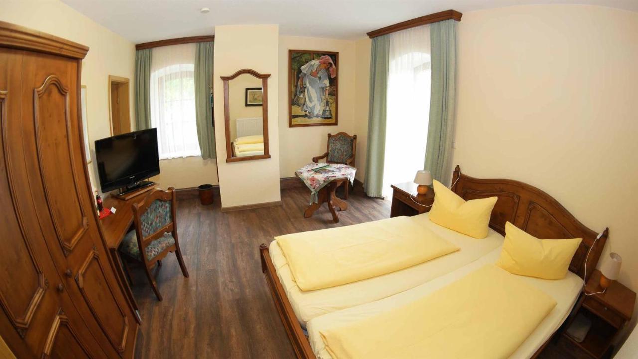 Hotel Und Restaurant Rittergut Kreipitzsch Naumburg  Eksteriør billede