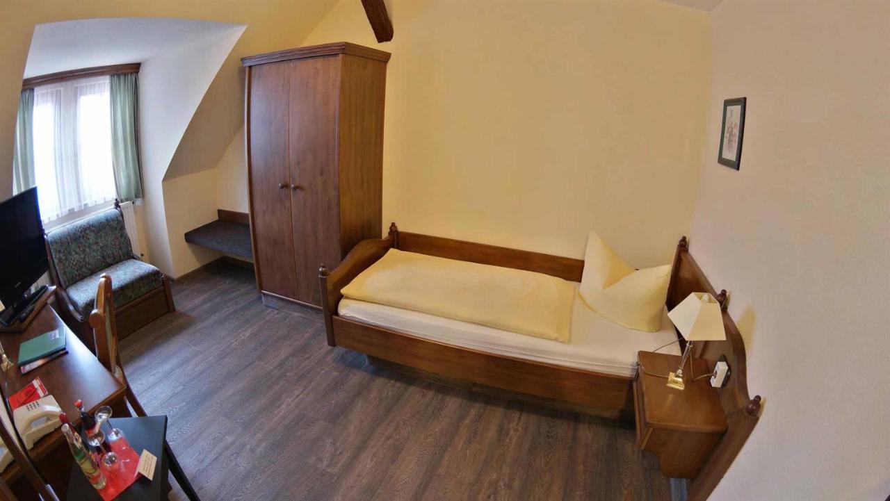Hotel Und Restaurant Rittergut Kreipitzsch Naumburg  Eksteriør billede