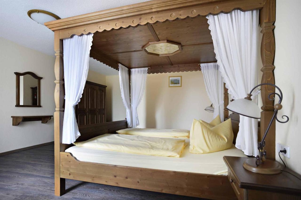 Hotel Und Restaurant Rittergut Kreipitzsch Naumburg  Eksteriør billede