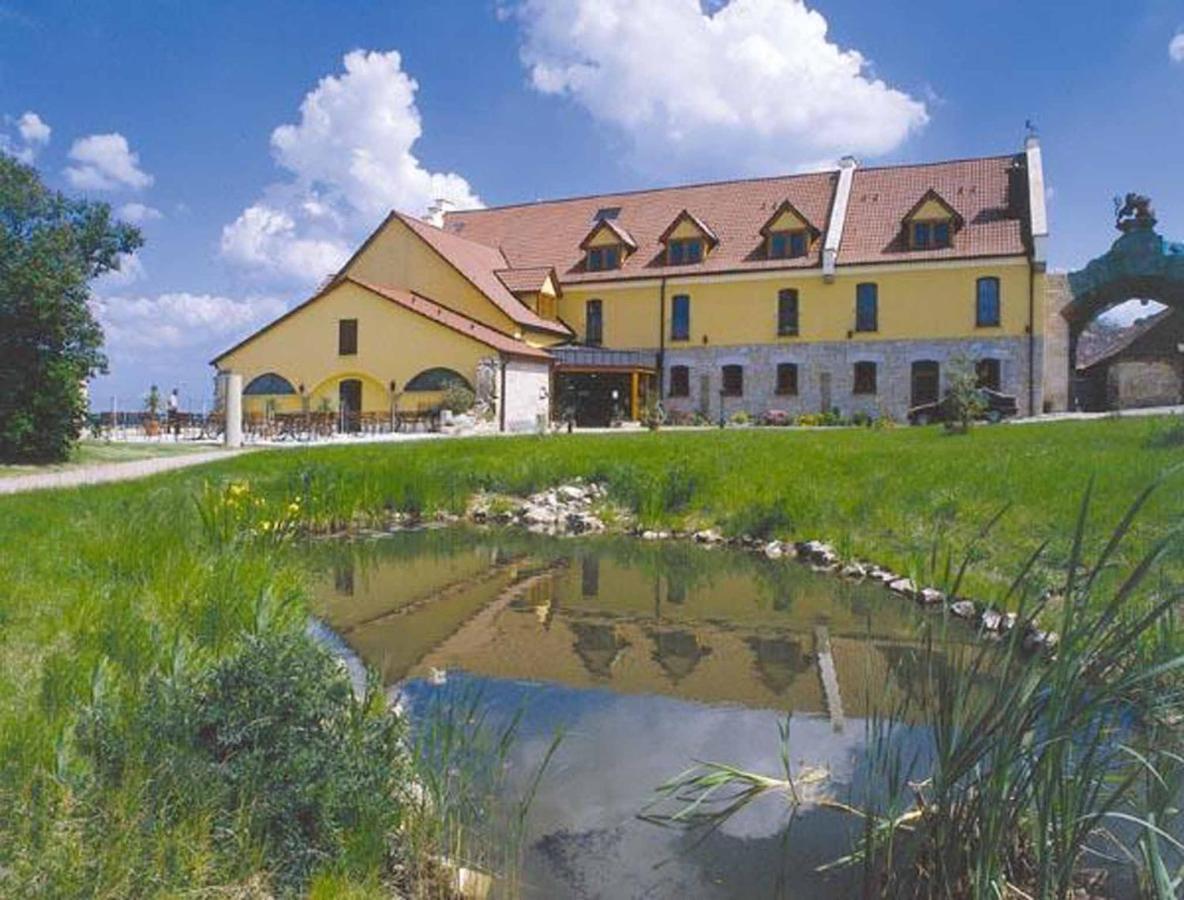 Hotel Und Restaurant Rittergut Kreipitzsch Naumburg  Eksteriør billede