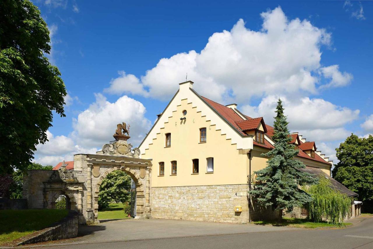 Hotel Und Restaurant Rittergut Kreipitzsch Naumburg  Eksteriør billede